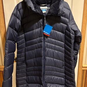 Columbia Women's Puffer Jacket - Dark Blue